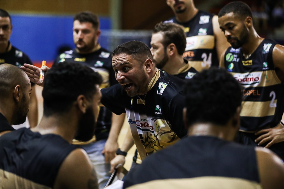 CAMPO MOURÃO E PATO REPRESENTAM O PARANÁ NO NBB 13, QUE TERÁ 16 EQUIPES NO  TOTAL